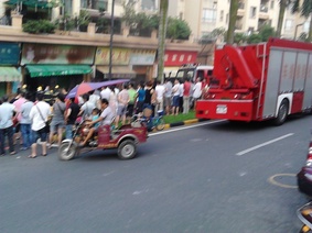 一场小火,烧出雅居乐雍景物管的太监无能!(201