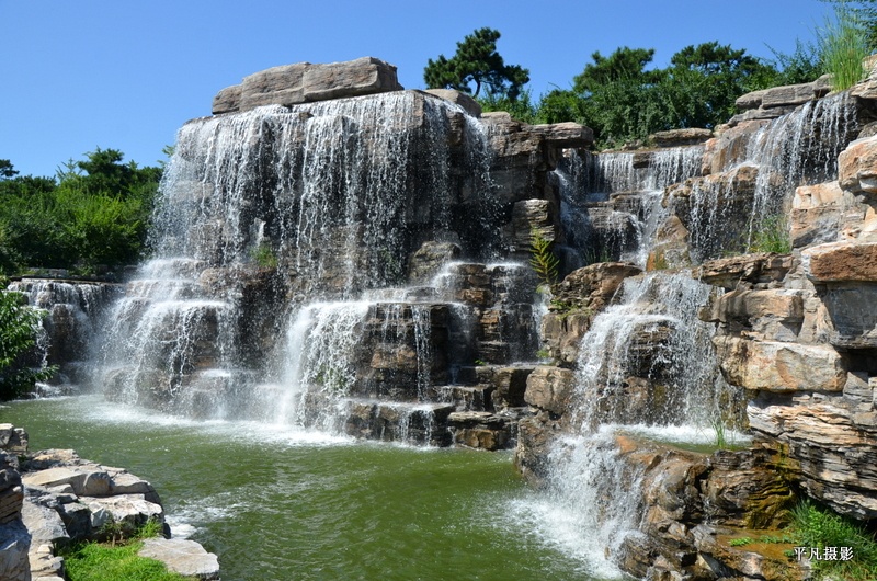 游览北京西山森林公园