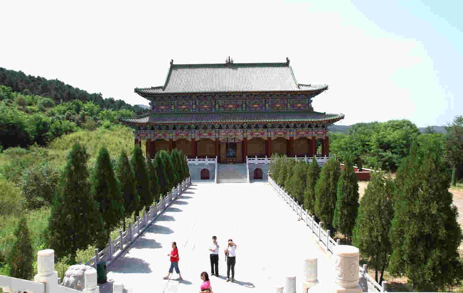 沁源人口_费沁源(2)