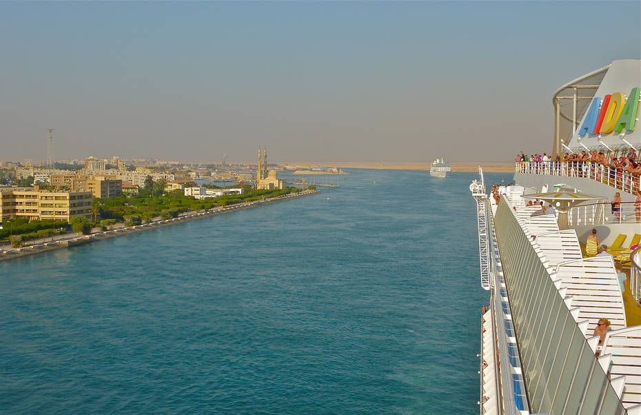 埃及苏伊士运河之一suezcanal