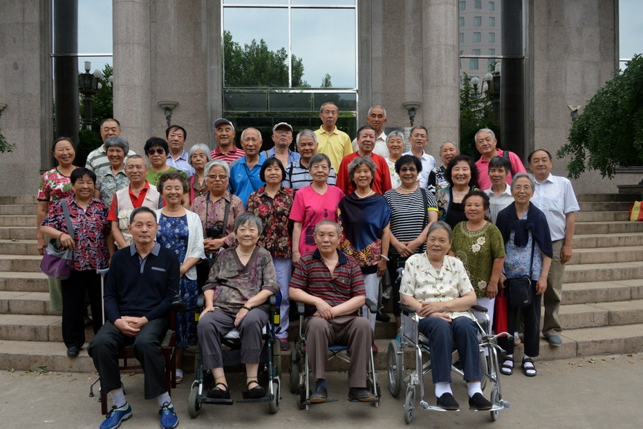 五队110多位荒友相聚在北京 郁百雄 - zq8523 - 852农场3分场(20团3营)知青网 五队110多位荒友相聚在北京 郁百雄 - zq8523 - 852农场3分场(20团3营)知青网