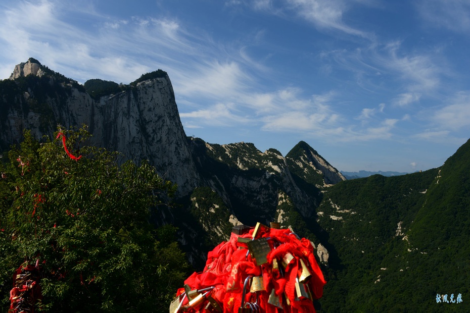 华山最秀丽险峻的主峰——西峰