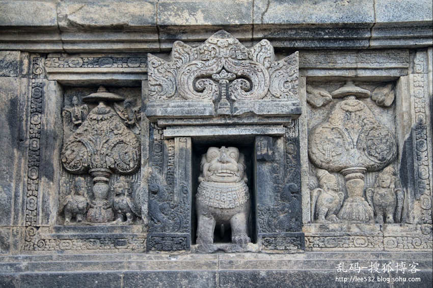 世界最不可思议寺庙 印尼普兰巴南神庙