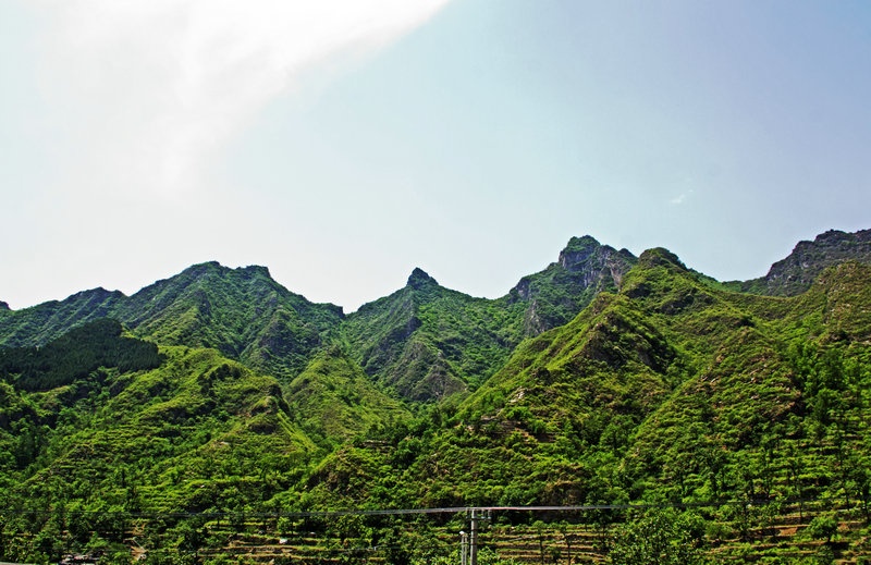 初夏西山群峰叠翠重游潭柘寺内拾遗