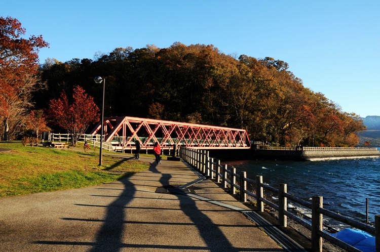 北海道:静谧动人的支笏湖秋光 - 海军航空兵 - 海军航空兵 北海道:静谧动人的支笏湖秋光 - 海军航空兵 - 海军航空兵
