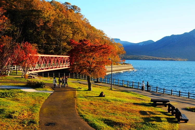 北海道:静谧动人的支笏湖秋光 - 海军航空兵 - 海军航空兵 北海道:静谧动人的支笏湖秋光 - 海军航空兵 - 海军航空兵