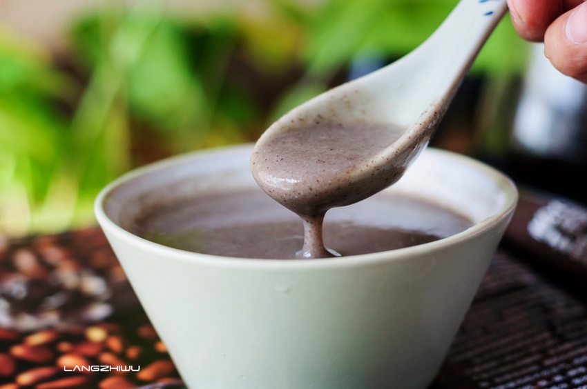 黑豆米粥 -- 热爱黑五类