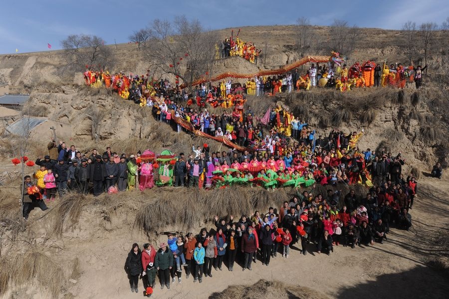 宁夏西吉陈阳川村大年初四闹社火