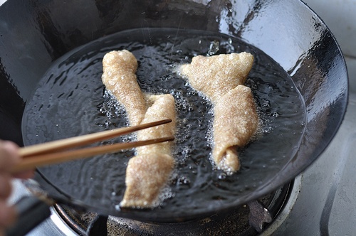 油炸猪皮养颜食材自己做