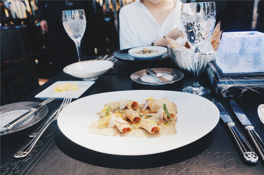 澳门米其林情缘 之 新葡京天巢法国餐厅Robuch