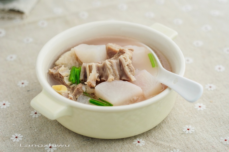 羊腩肉炖萝卜-搜狐吃喝