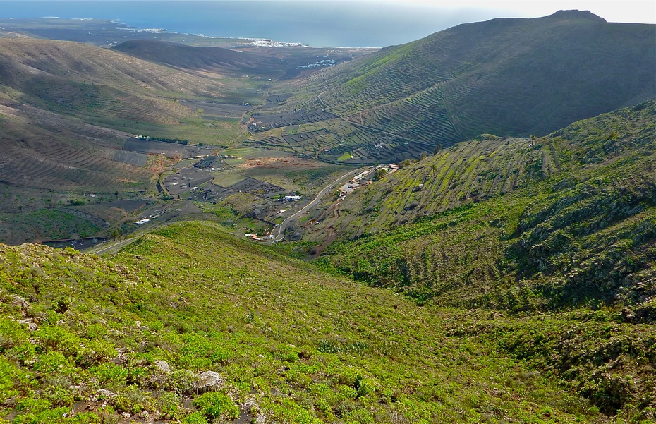 兰萨罗特岛 与山相逢-谷地(lanzarote)