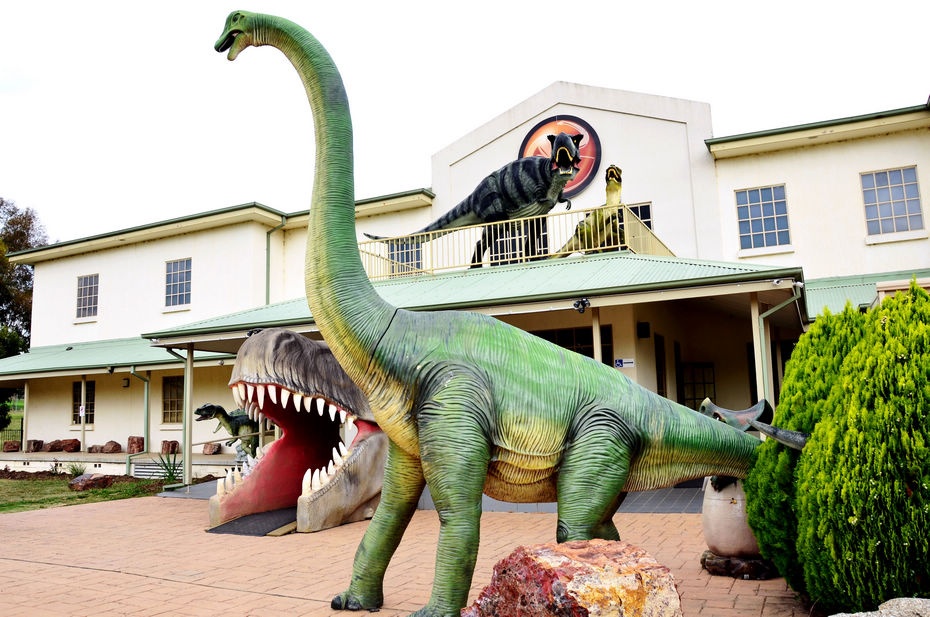 和儿子一家在澳洲团聚(八)—— 游览堪培拉国家恐龙博物馆