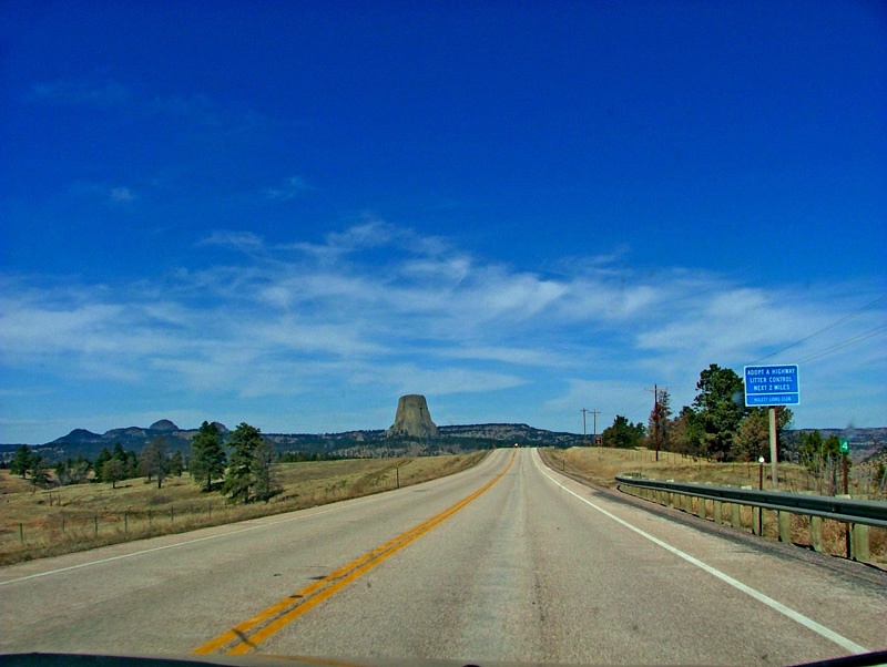 游览美国著名的国家级公园-怀俄明洲(Wyoming)魔鬼塔公园 - sihaiyunyou - sihaiyunyou的博客 游览美国著名的国家级公园-怀俄明洲(Wyoming)魔鬼塔公园 - sihaiyunyou - sihaiyunyou的博客