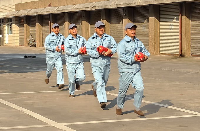 [摄影感悟]~亲历~消防~比赛~ - 仪化摄影之家 -