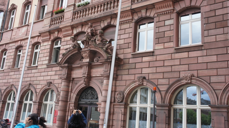 14世纪欧洲经济_...贫困,并同时对欧洲经济作出贡献的