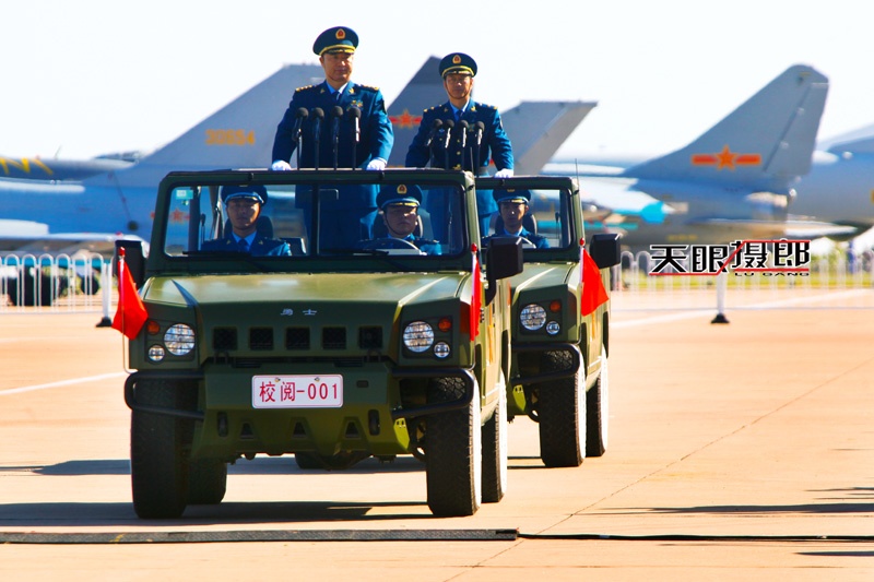 【天眼聚焦】独家记录中国空军舞蓝天—纪念中国空军成立64周年