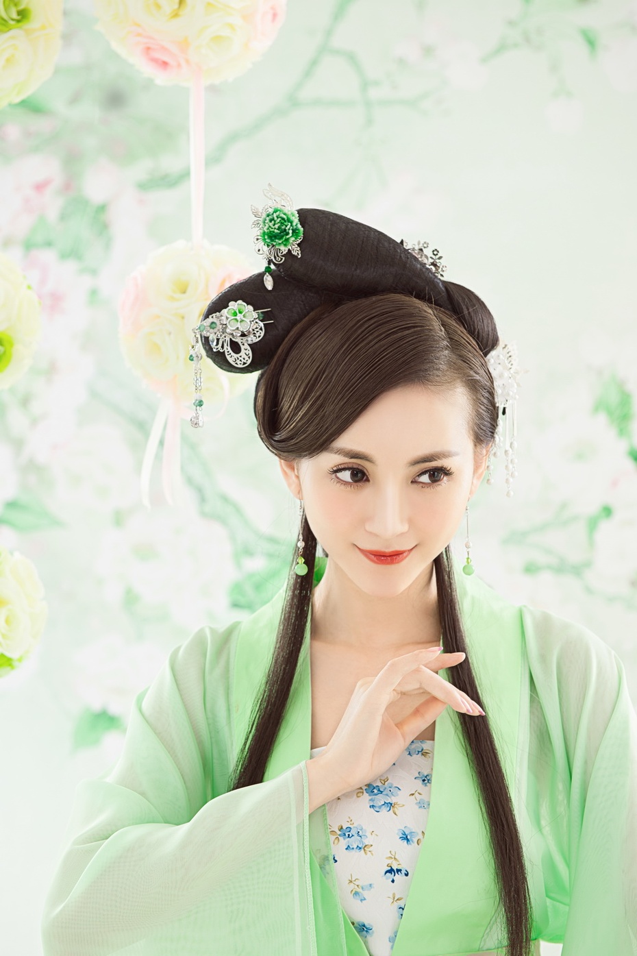 长发古装_古装美女长发长发_少女红衣美美女脸照韩国古装图片