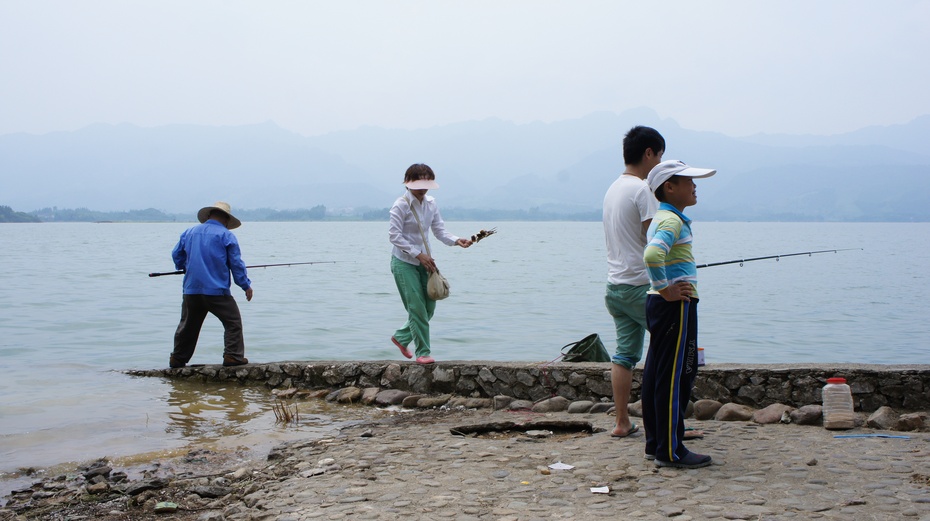 青狮潭水库位于桂林市灵川县青狮潭乡,因一座酷似狮子的青山而得