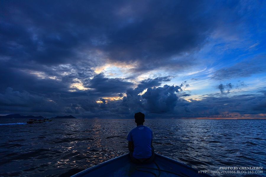 马来西亚仙本那 静坐船头看云卷云舒