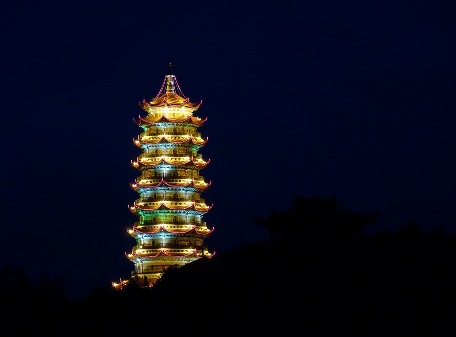 24.楚雄,福塔夜景25.楚雄,夜景26.昆明,滇池27.昆明,滇池28.