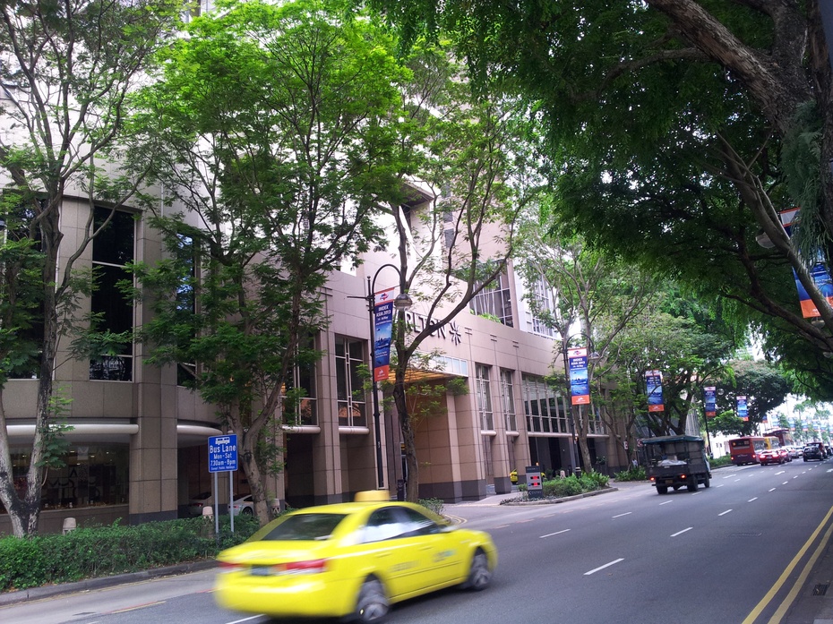 新加坡南洋理工大学中文系风波:书店员工的入