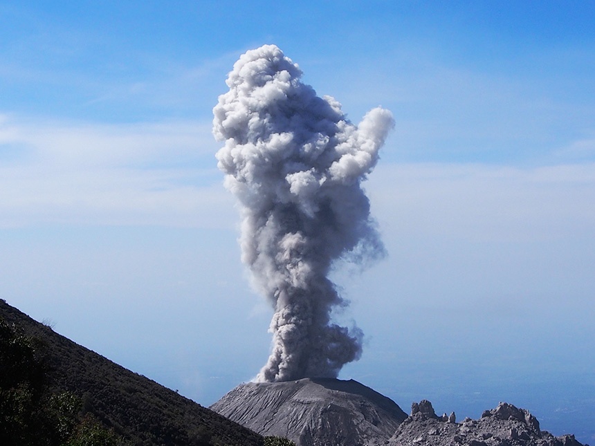 危地马拉旅游途中,遇到火山爆发全过程 - sihaiyunyou - sihaiyunyou的博客 危地马拉旅游途中,遇到火山爆发全过程 - sihaiyunyou - sihaiyunyou的博客