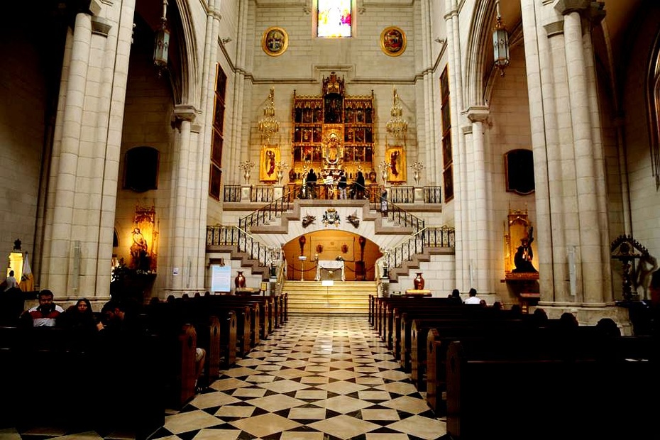 金碧辉煌的西班牙皇宫