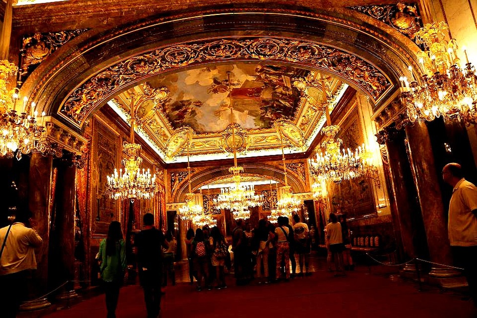 金碧辉煌的西班牙皇宫