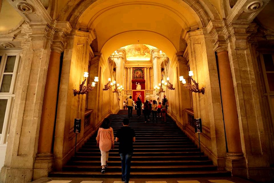 金碧辉煌的西班牙皇宫