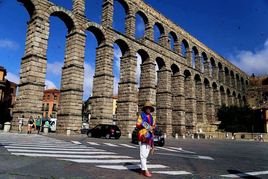 气势非凡的塞哥维亚古罗马引水桥