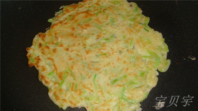 丝瓜鸡蛋饼-5分钟快手营养早餐_老特户外