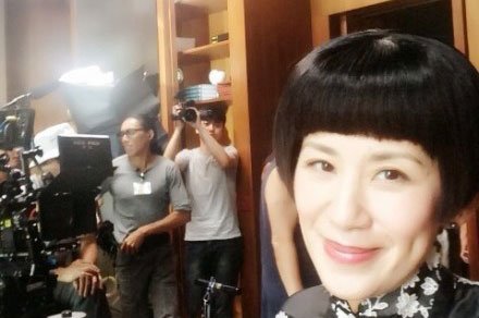 小<em>女友</em>被<em>别人</em>打脸 王石<em>偷</em>着乐?(图) |王石_娱乐