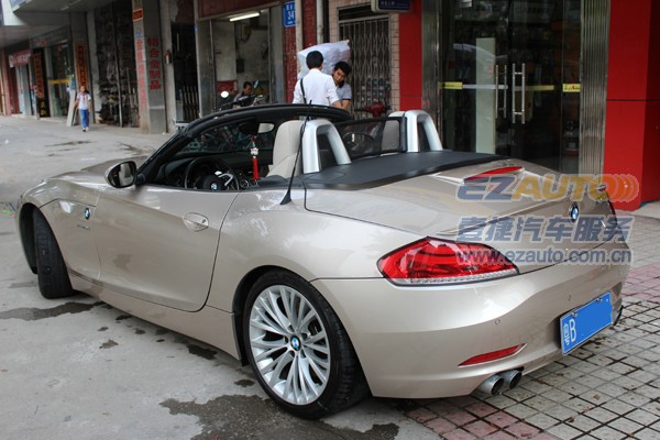 【深圳艾利汽车改色贴膜|宝马Z4全车贴亚光膜