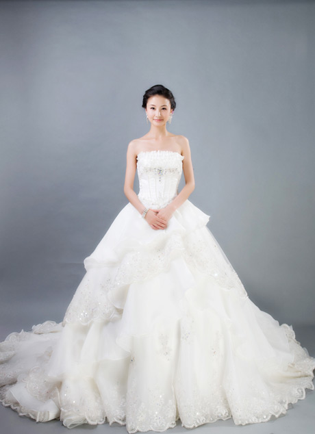 大连婚纱贴吧_大连大学(3)