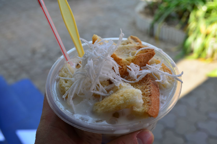 彩云之南探春之旅 体验独具风情的边城文化