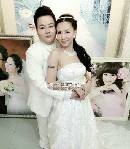 婚纱女同_女同动漫头像(2)