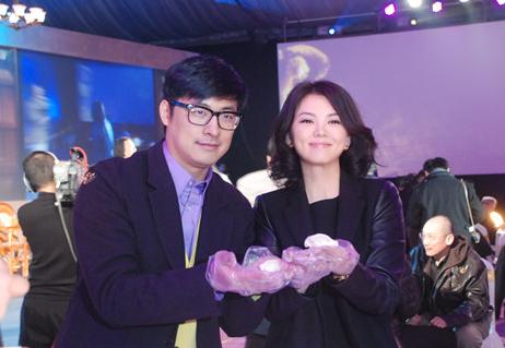 李湘王岳伦3岁可爱女儿最新私房照(图) - 中国娃娃 - 在路上,只为温暖我的人 李湘王岳伦3岁可爱女儿最新私房照(图) - 中国娃娃 - 在路上,只为温暖我的人