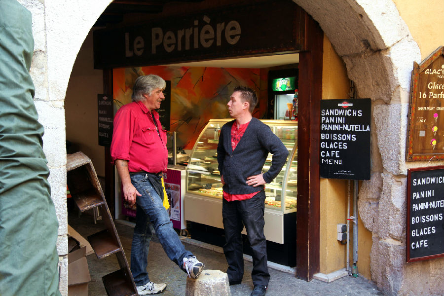 法国最美小镇的优美环境与惬意生活 - 余昌国 - 我的博客