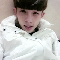 萌友自拍90后男生头像 真心爱你的人呢