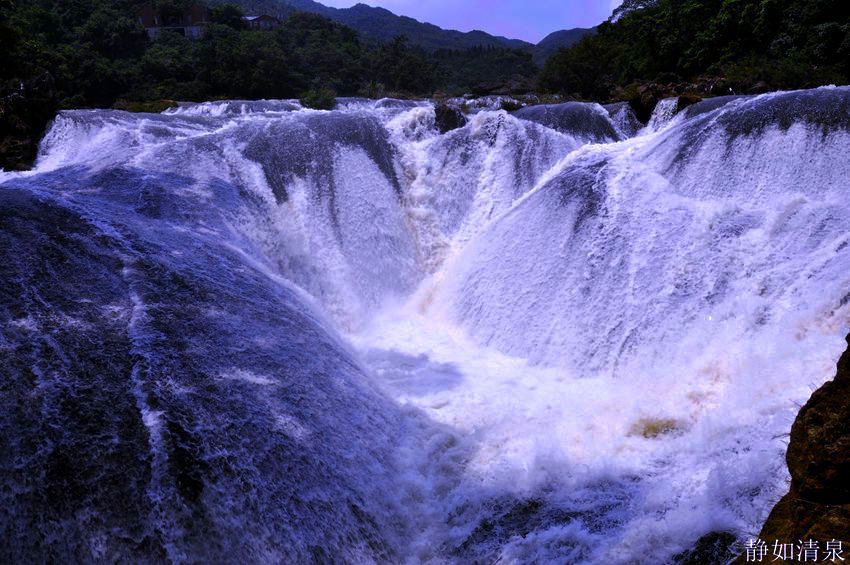 游黄果树瀑布群 转不完的山看不够的水