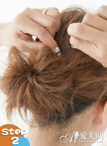 扎<em>头发的方法</em>图解