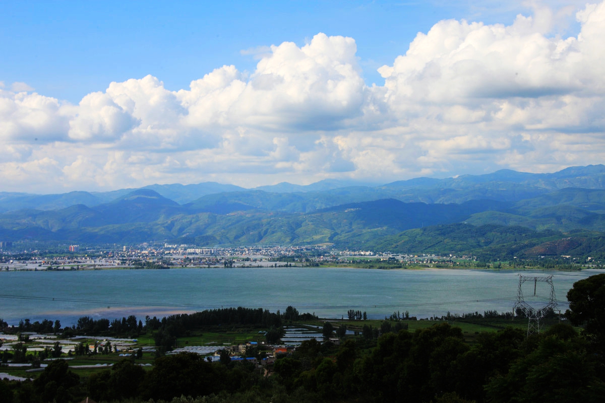 "月城"西昌市邛海