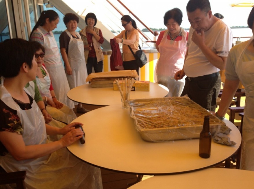 高毛利率+低市盈率=大牛股 高毛利率+低市盈率=大牛股