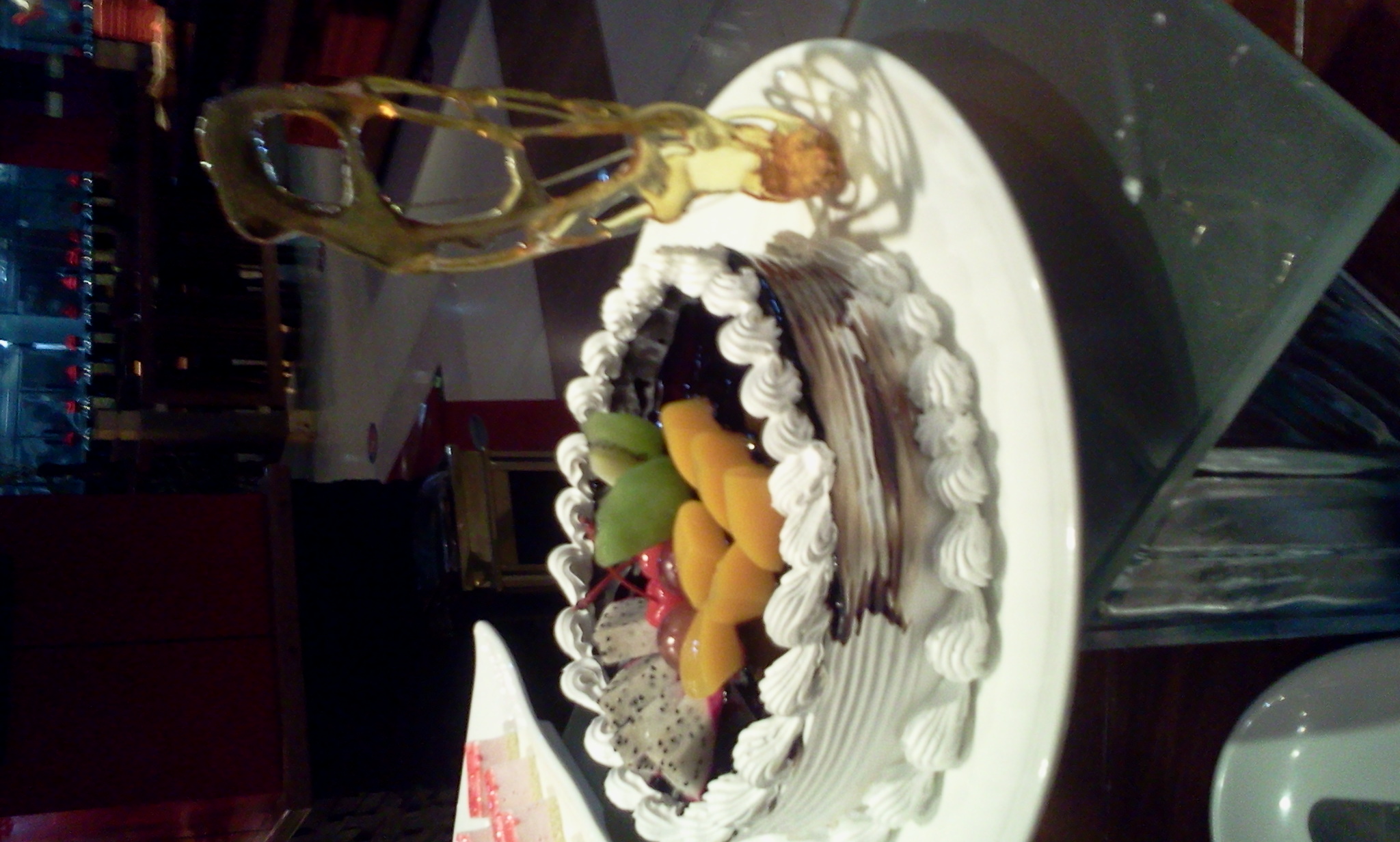 祝你生日快乐,我亲爱的朋友!用英语怎么说啊?