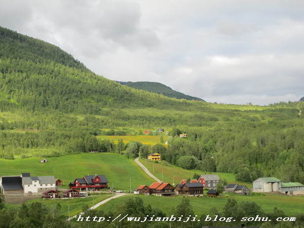 北欧纪行(十二): 挪威沃斯山村的田园风光-午间笔记