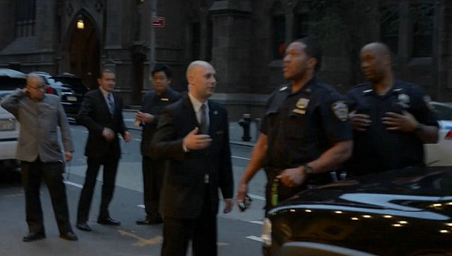 <em>扣肉</em>大大件--餐馆裸女阳台豪放解<em>胸罩</em> !(有劲图