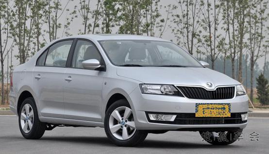 扭到脚,这几天都不能开昕锐上班了。_斯柯达论