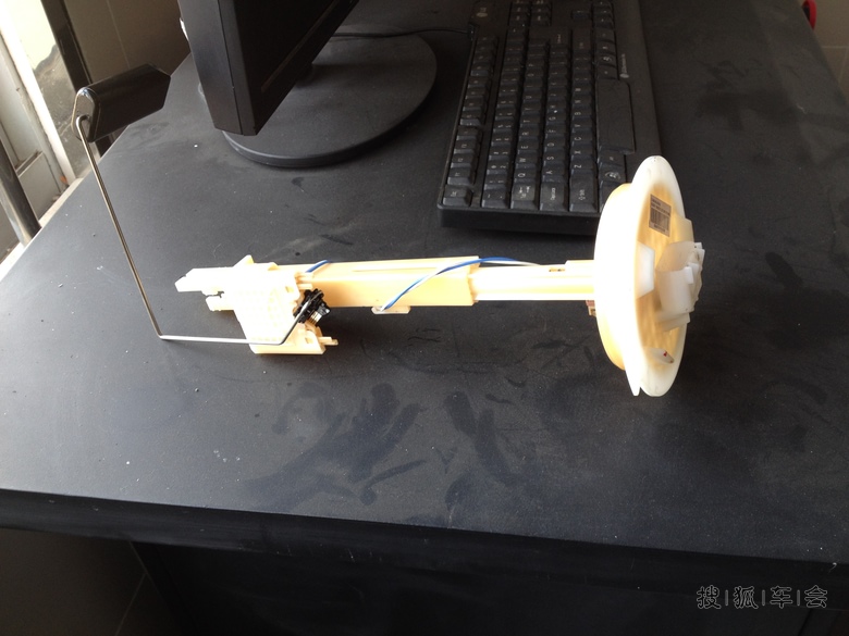 停车熄火或怠速时车尾部发出异响解决办法_欧