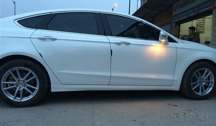 瞎折腾时尚改了中控,换了轮毂,嘿嘿